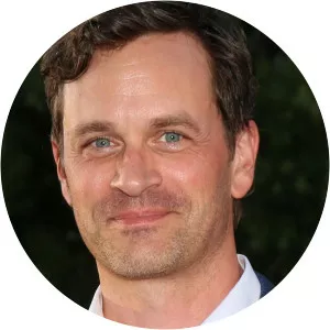 Tom Everett Scott