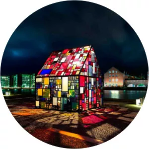 Tom Fruin