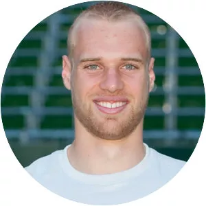 Tom Pachulski - Football player