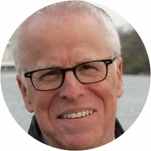 Tom Rosenstiel - American author