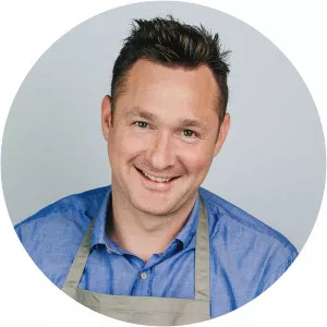 Tom Sjöstedt - TV personality