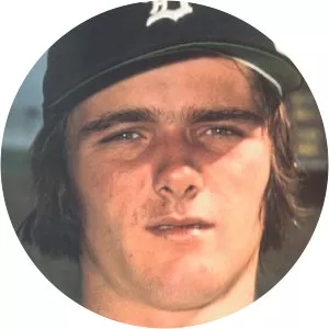 Tom Veryzer - Baseball player