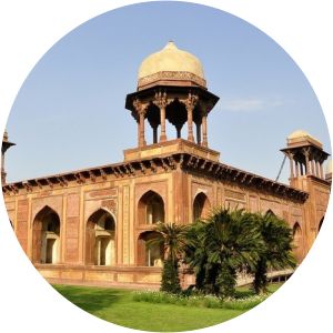 Tomb of Mariam-UZ-Zamani