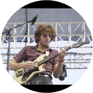 tomer yeashayahu הגל השני