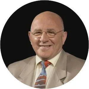 Tommy Smyth - Soccer player