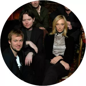 Toni Collette & the Finish