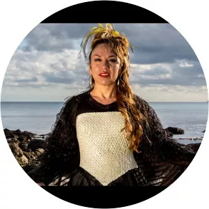 Toni Huata - Musical artist