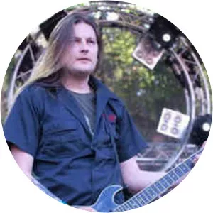 Toni Näykki - Guitarist