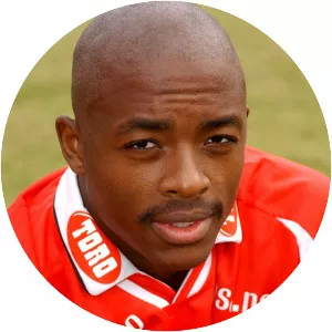 Toni Nhleko