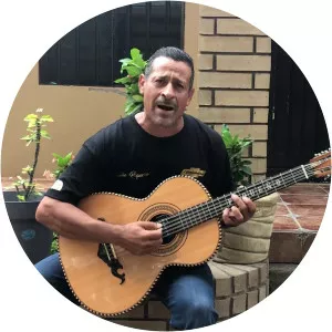 Toño Pequeño Musician