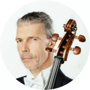 Tõnu Jõesaar - Estonian cellist