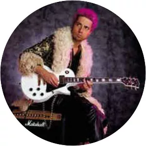 Tony Fredianelli - Guitarist