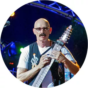 Tony Levin photograph