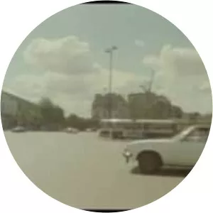 Too Early/Too Late (Trop tôt, trop tard)