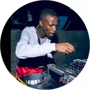 Toolz Umazelaphi - Musical artist