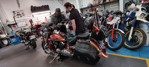 Top Motorcycle Asturias - Motorcycle repair shop in Oviedo, Spain