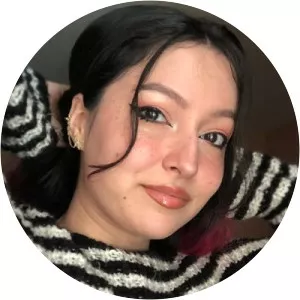 Tori Vasquez - YouTuber