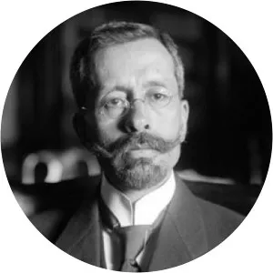 Toribio Esquivel Obregón