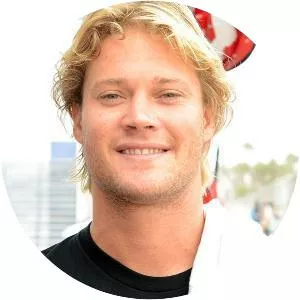 Tosh Townend - Skateboarder