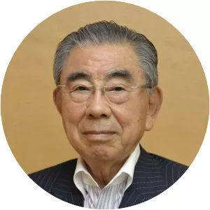 Toshifumi Suzuki