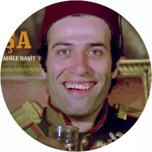 Tosun Paşa - 1976 ‧ Comedy ‧ 1h 30m