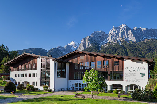 Tourist-Information Grainau Kurhaus - Tourist information center in Grainau, Germany