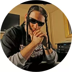 Tow Down - Musical artist