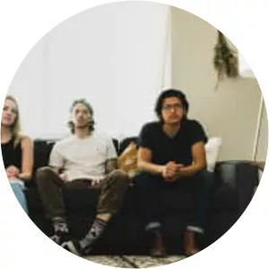 Tow'rs - Musical group