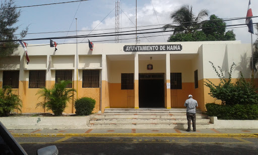 Town Hall Municipality of Haina Lows - City or town hall in Bajos de Haina, Dominican Republic
