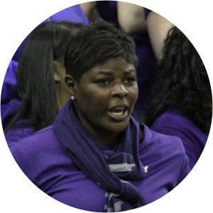 Toya Holiday photograph