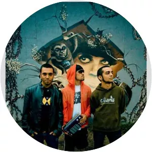 Tr3smonos - Musical group