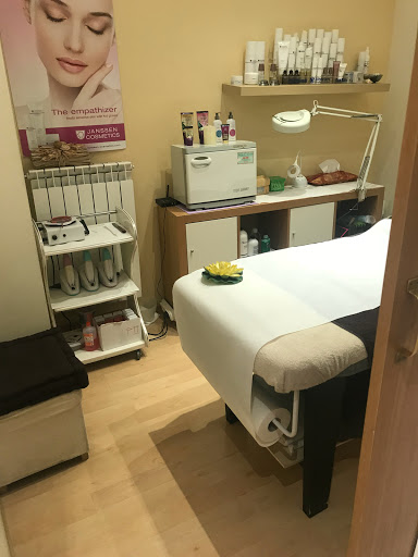 Tracey Jones Beauty Day - Beauty salon in Sestri Levante, Italy