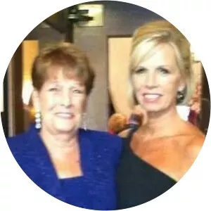 Tracey Wahlberg - Mark Wahlberg's sister