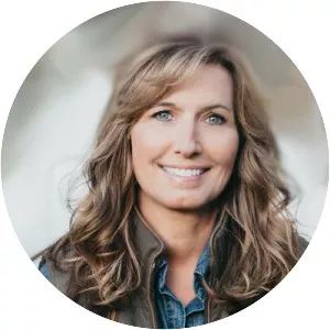 Tracie Miles - Author