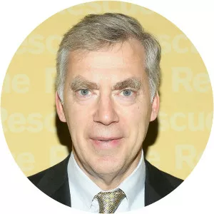 Tracy R. Wolstencroft - Executive