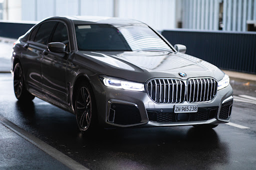 transferna - Airport shuttle service in Kloten, Switzerland