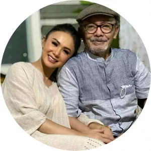 Trenggono - Yuni Shara's father