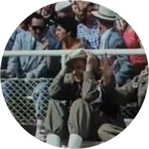 Tres de la Cruz Roja