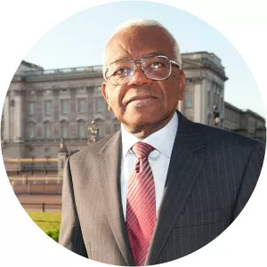 Trevor Mcdonald's Queen & Country - TV program