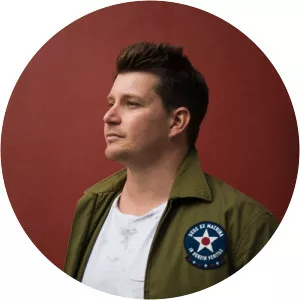 Tristan Carmichael - Singer