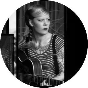 Trixie & The Trainwrecks - Musical artist