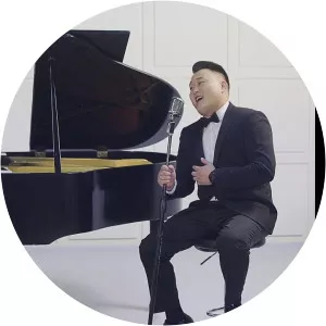 Tserendorj Chuluunbat photograph