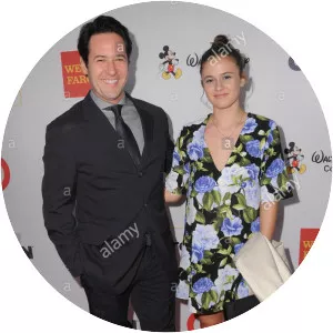 Tu Simone Ayer Morrow