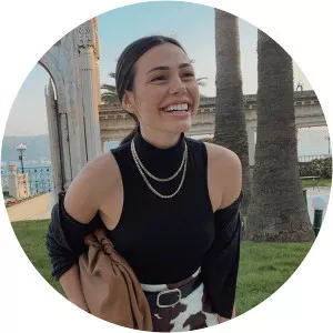 Tuğçe Aziz photograph