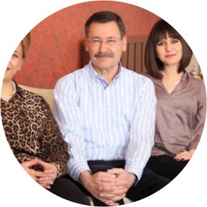 Tulin Gokcek photograph