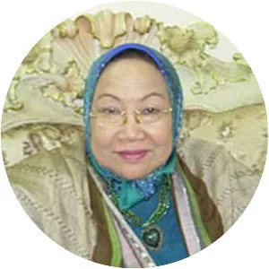 Tutty Alawiyah - Indonesian Politician
