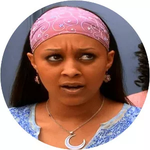 Twitches - 2005 ‧ Fantasy/Comedy ‧ 1h 26m