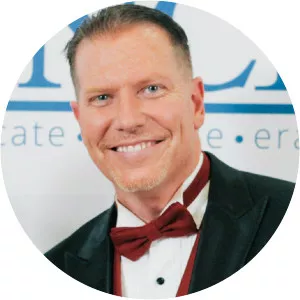 Ty Bollinger photograph