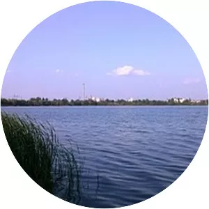 Tyahle Lake