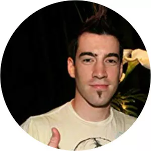 Tyler Connolly - Singer